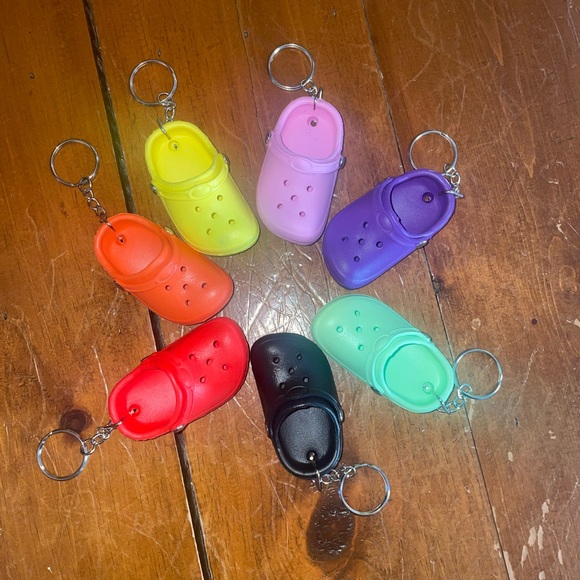 Mini Crocs Keychain Backpack Bag Charms - Picture 3 of 10